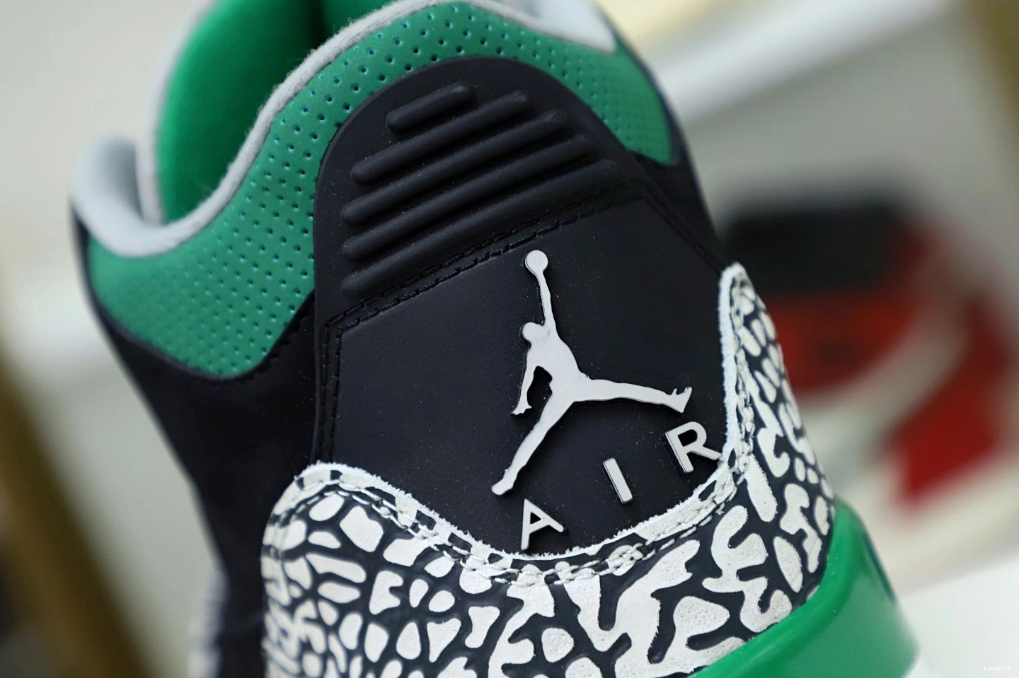 JORDAN PINE AIR GREEN 3 0107